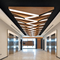 Panneaux de plafond en aluminium couleur or champagne de luxe, dalles de plafond métalliques personnalisées couleur laiton pour restaurant