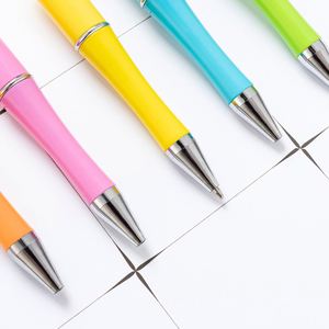 Selling Bulk Top Beaded Plastic Ballpoint Pen With Multi-Color Creative Lovely Small Fresh Neutral Custom Logo for Student - Product Image 4