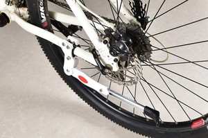 Giá đỡ ba chân bằng hợp kim nhôm đa năng cho xe đạp có thể điều chỉnh độ dài - Product Image 6