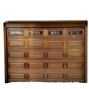 Porte de garage enroulable en bois, design traditionnel pour la décoration d'entrepôt - Product Image 1