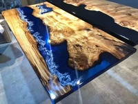 Table de salle à manger en résine époxy rivière, couleur noire, en bois de noyer massif, pour café et restaurant, directement de l'usine