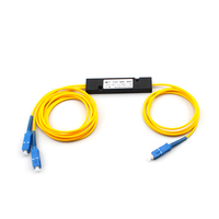 Boîtier de terminaison mural intérieur pour répartiteur optique à fibre optique FTTH SC UPC 1x2 Pigtail 4 voies 1310nm Dong Fang Zhi Guang FOS1-2PSC1