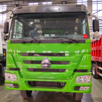 Camion à benne basculante 6x4 Carburant diesel Poids brut du véhicule Euro 6 Weichai 6x4 Camion à segment gauche
