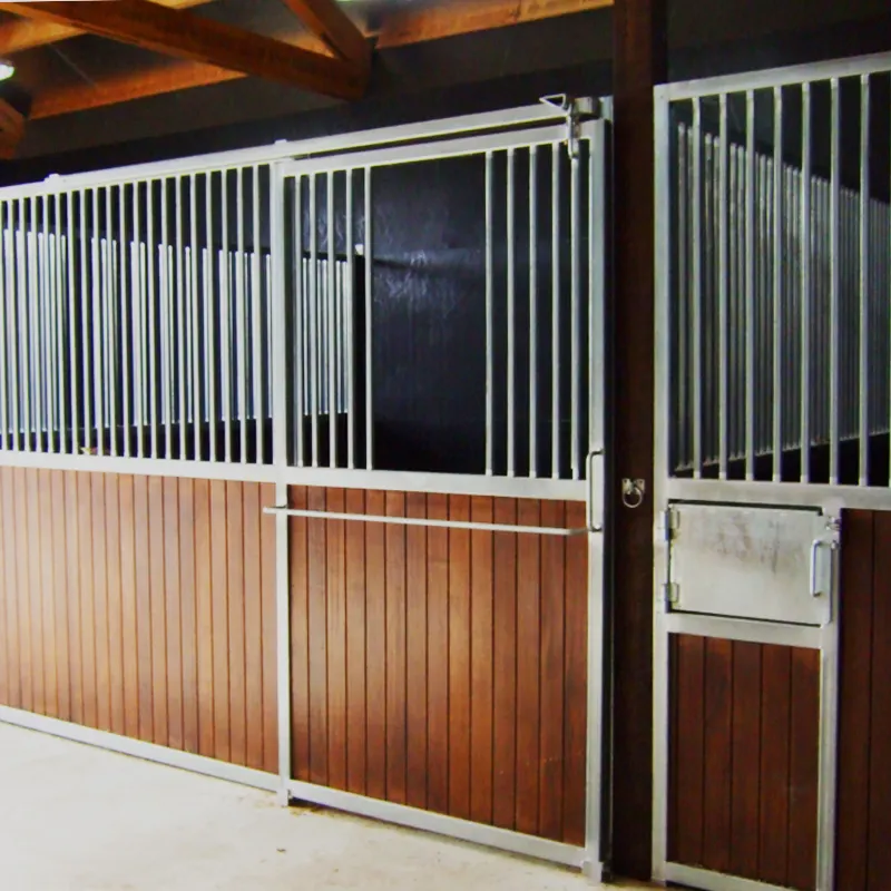 Porte stabili per cavalli in legno Standard di grandi dimensioni 4.0x2.2m personalizzate in fabbrica per pannello stabile per cavalli