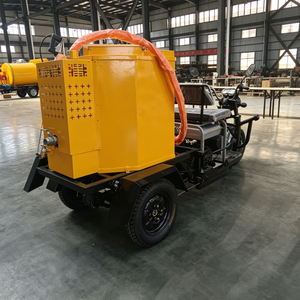 Équipement mobile de routage d'asphalte sur remorque pour les équipes de maintenance routière - Product Image 2
