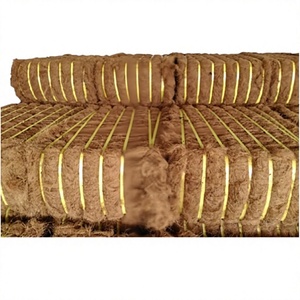 Fibres de noix de coco brutes écologiques pour usage domestique, en balles, haute qualité et prix abordable, directement du fabricant Eco2go Vietnam - Product Image 3