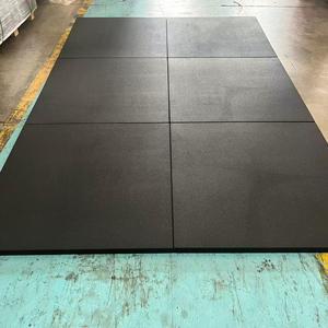 Tappetino in Gomma ad Alta Densità Resistente all'Usura per Pavimenti di Palestre e Studi di Allenamento Privati - Product Image 1