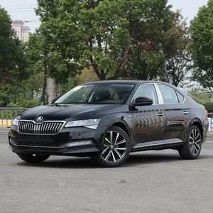 Voitures <span class=keywords><strong>d</strong></span>'<span class=keywords><strong>occasion</strong></span> <span class=keywords><strong>Skoda</strong></span> Superb, design moderne, faible consommation de carburant, économique, familiale, essence, berline à hayon - Product Image 2