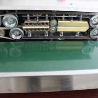 Imprimante semi-automatique intelligente de date de péremption, machine de scellage thermique continu pour canettes de boissons, produits chimiques, barils, films papier/plastique