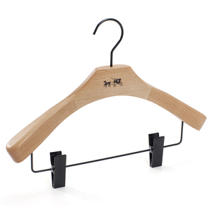 Ganci Neri per Appendiabiti in Legno di Lusso <span class=keywords><strong>Color</strong></span> Castagna con Logo - Product Image 1