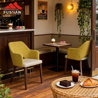 Fauteuil de salon rembourré élégant moderne nordique avec pieds en métal Chaise de restaurant Chaise esthétique en cuir PU pour hôtel