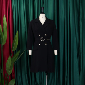 Robe <span class=keywords><strong>de</strong></span> bureau sur mesure pour femmes grandes tailles, manches longues, col en V, plissée, mi-longue, avec décoration boutonnée, pour le travail, décontractée, formelle - Product Image 5