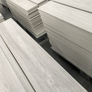 แผ่นพลาสติกพีวีซีแบบประสานกับพื้นผลิตอย่างมืออาชีพขนาด4มม. 5มม. 6มม. 8มม. - Product Image 4