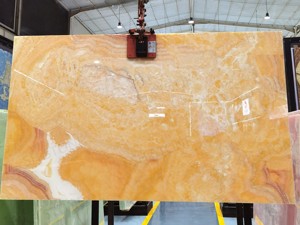 حجر أونيكس طبيعي شفاف مصقول كبير الحجم بلون برتقالي أرانشيو للفنادق والفلل الحديثة مقاوم للماء لمدة عام - Product Image 3