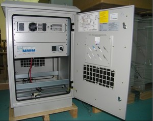 UPS Monofásico para Exteriores con Onda Sinusoidal Pura de 2KVA 50Hz, Modo de Funcionamiento Prolongado Personalizado, Fabricante Chino para Uso en Telecomunicaciones - Product Image 5