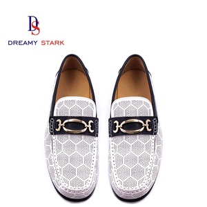 Nuevos Zapatos Oxford de Lujo para Hombre, Personalizables con Logotipo, Cómodos, Duraderos, Hechos a Mano con Cuero Genuino, Diseño Ligero Otoñal con Patrón Especial - Product Image 4