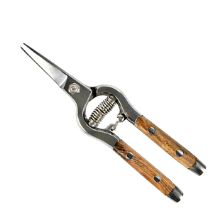 Dụng Cụ Làm Vườn VERTAK Leader Tay Cầm Bằng Gỗ Thả Rèn Cắt Tỉa - Product Image 1