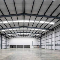 Bâtiment en structure métallique préfabriquée à panneaux sandwich certifié CE/ISO9001 pour petit hangar d'avions personnels et d'hélicoptères