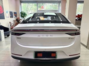 Nuova Auto Best Seller 2026 Aion S Plus Edizione <span class=keywords><strong>LUX</strong></span> con Accesso Senza Chiave, Climatizzazione Automatica - Product Image 4