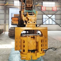 Marteau vibrant hydraulique à prise latérale monté sur excavatrice KS30 pour pieux, palplanches et pieux tubulaires pour la construction
