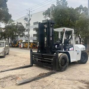 Transpaleta motorizada TCM FD100 usada, 10T, 4WD, máquina de manejo de materiales de alta calidad de Japón, motor Isuzu - Product Image 3