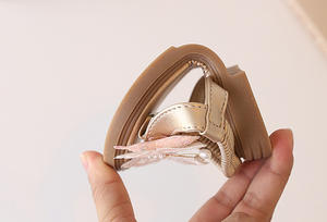 2026 Neue Modische Koreanische Version Kleine Prinzessin Atmungsaktive Zehen-Schmetterlings-Mädchen-Sandalen Kindersommerschuhe - Product Image 4