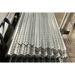 Angles en <span class=keywords><strong>acier</strong></span> galvanisé perforés pour la construction de supports <span class=keywords><strong>d</strong></span>'étagères - Product Image 6