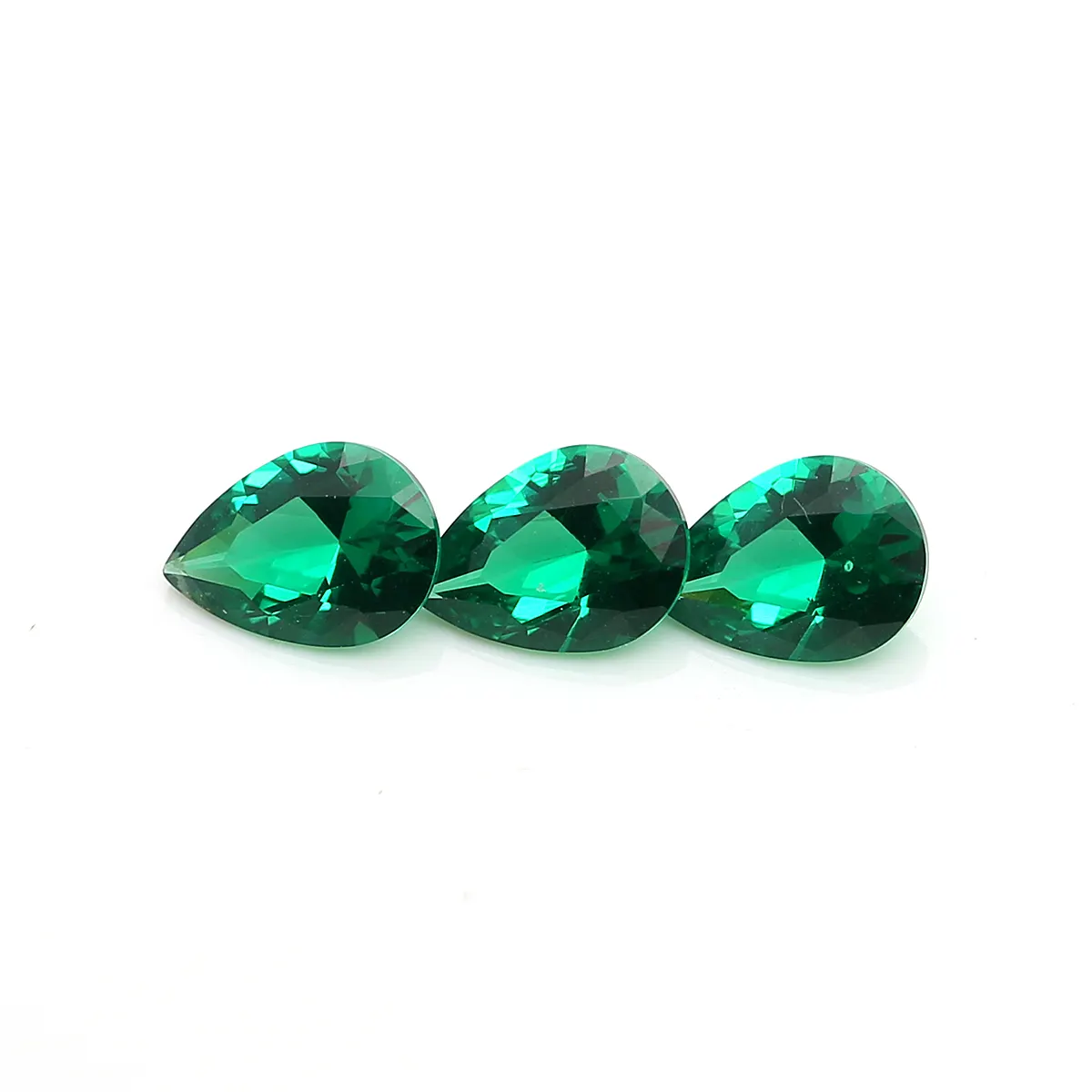 Shinning Green Gemstone Sintetis Pear Cut Spinel Hijau