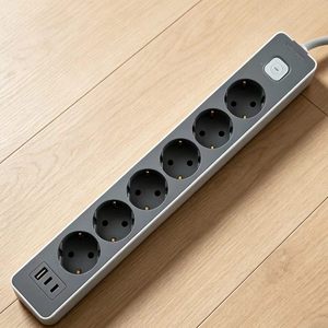 <span class=keywords><strong>Regleta</strong></span> de Enchufes Profesional de <span class=keywords><strong>16</strong></span> <span class=keywords><strong>Amperios</strong></span> y 6 Tomas, de Cobre Resistente, con Puertos USB y Cable de 5m para Uso en Maquinaria de Taller - Product Image 3
