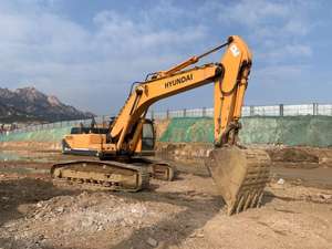 Pelle multifonction sur chenilles originale de la Corée Hyundai 385LC-9 Hyundai à haut rendement en bon état en vente - Product Image 5