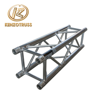 Promotion : Remorque de levage en aluminium noir et argenté pour événements extérieurs