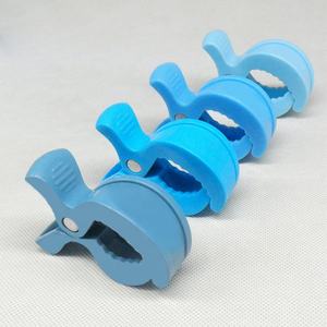 Pinzas de cocodrilo de plástico <span class=keywords><strong>para</strong></span> cochecito de bebé, <span class=keywords><strong>ganchos</strong></span> de agarre personalizados profesionales de fábrica, pinzas de plástico <span class=keywords><strong>para</strong></span> cochecito de bebé - Product Image 4