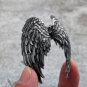 Yunnique-collar con colgante de ala de ángel de acero inoxidable para hombre, alas 3D Punk, regalo de joyería de moda - Product Image 4