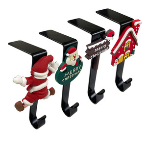 Gancho metálico para puerta con forma de árbol de Navidad y letrero de Feliz Navidad, gancho decorativo para fiestas y reuniones familiares - Product Image 3