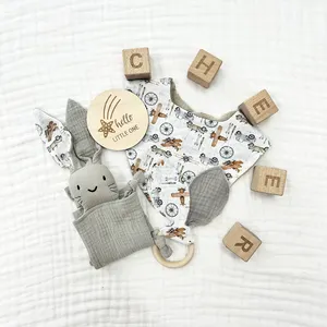 CHEER In Stock Newborn Shower Gift Set Baby Stuff Cotton Comforter Teething Baby Pacifier Clips Chain Gift Toy Set
