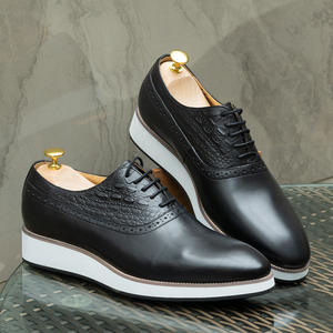 Chaussures Oxford haut de gamme style britannique décontracté, à enfiler, embossées à la main, en cuir pleine fleur, nouvelle semelle en caoutchouc antidérapante pour l'automne - Product Image 3