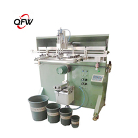 Máquina de Serigrafía Semiautomática QFW para Macetas de Plástico y Jarrones de Cerámica, Diseño Curvo y Cilíndrico, Nueva, Capacidad de 1200 Piezas/hora