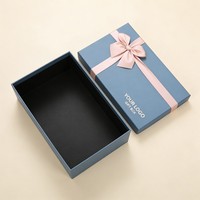 Boîte cadeau en carton rigide personnalisée en gros avec couvercle et base pour chaussures, vêtements, foulards, emballage cadeau avec ruban à l'encre de soja