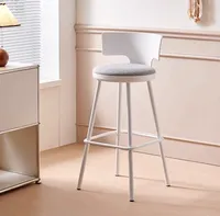 Chaise de bar moderne en métal empilable, légère, durable et écologique avec pieds en fer pour usage commercial à la maison, au bureau et à l'hôtel