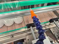 Machine de remplissage automatique de boissons gazeuses liquides, jus, huile, 500 ml, ligne de production avec faible niveau sonore, surveillance à distance