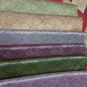 Tissu brocart fantaisie pour robe de soirée - Product Image 1