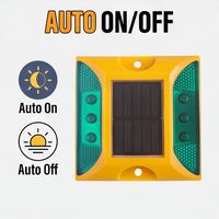 Borne de signalisation routière solaire commerciale, boîtier ABS PC, œil de chat réfléchissant, LED clignotante avec longue autonomie de batterie
