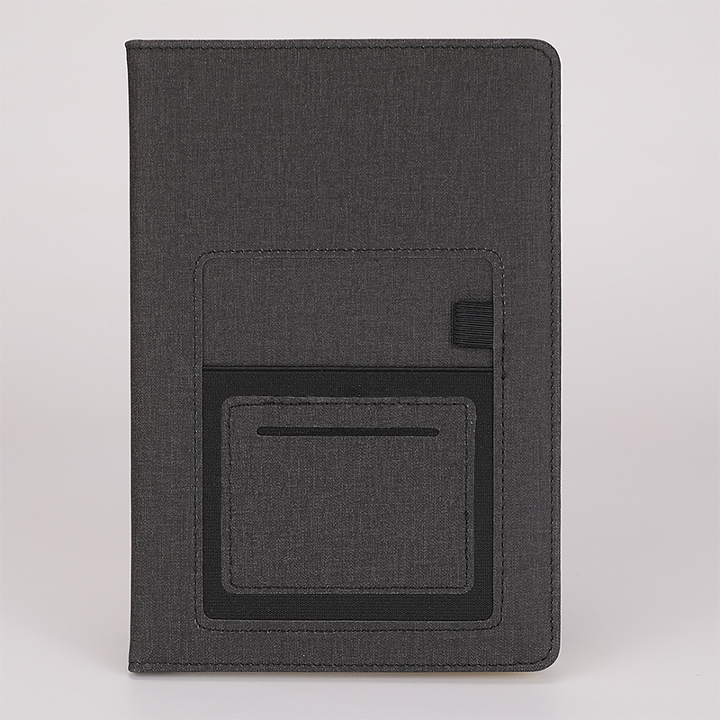 Testo nero-inglese all'interno