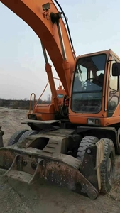 รถขุดล้อยาง Doosan มือสอง รุ่น Doosan 210w-7 210w-9 คุณภาพดี ราคาดี - Product Image 3