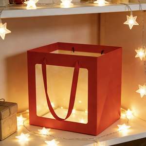 Bolsa de Regalo Roja de Lujo con Asas Personalizadas y Ventana Transparente, Especialmente Diseñada para Empaque de Ramos y Regalos - Product Image 6