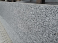 Dalles de granit blanc poli naturel BOTON STONE, effet fleur de pierre, pas cher, fabriqué en Chine