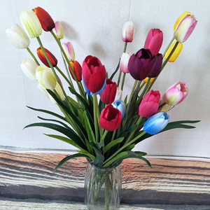 Bouquet de tulipes artificielles Queyiyi, fleurs en soie de 53 cm, résistantes aux UV, décoration d'intérieur, accessoires de mariage - Product Image 3