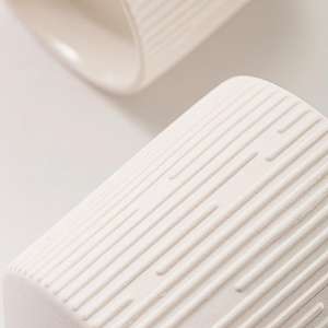 Bougie parfumée en céramique à motif météore avec mèche en bois, cadeau élégant de qualité supérieure pour un anniversaire et la décoration de la maison - Product Image 5