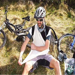 ผ้าพันแผลสามเหลี่ยม 36x36x51 นิ้ว ผ้าก๊อซสีขาวนวล ไม่ผ่านการฆ่าเชื้อ สำหรับใช้ในกรณีฉุกเฉิน ผลิตในประเทศจีน ได้รับการรับรองมาตรฐาน CE - Product Image 3