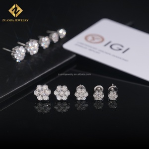 Boucles d'oreilles clous de luxe en argent sterling 925 entièrement serties de diamants de laboratoire HPHT certifiés IGI, taille complète, sertissage en nid d'abeille, fermoir à vis - Product Image 4